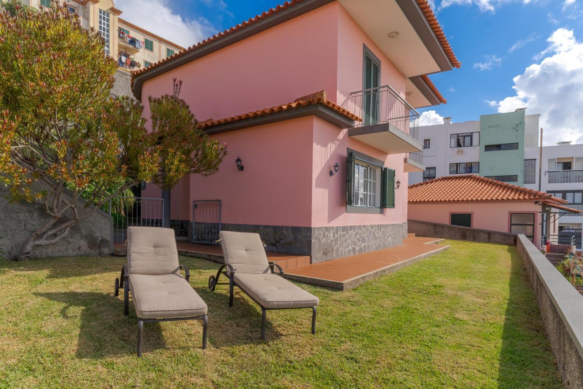 Villa Barcelos By Holiday Rental Madeira Funchal  Exterior photo